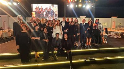 نجوم الفن يشاركون عايدة فهمي في احتفالها بزفاف نجلها |صور