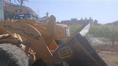 أسيوط: إزالة 67 حالة تعدي على أراضٍ زراعية وأملاك دولة بالموجة الـ27