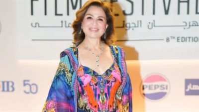 بحب الجونة وبحب مصر.. إلهام شاهين تتغزل في مهرجان الجونة السينمائي