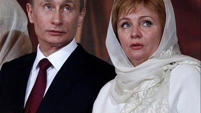 حياة بوتين الخفية..كتاب جديد يكشف أسرار نساء الرئيس الروسي