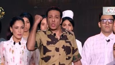 الرئيس السيسي يشهد عرضًا تمثيليًا عن الاستعداد لنصر أكتوبر