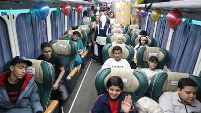 بعد نشر نيوز رووم..السكة الحديد تستقبل أطفال مستشفى 57357 عقب رحلتهم إلى أسوان
