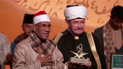 روسيا تكرم القارئ الدكتور عبد الفتاح الطاروطى كأفضل شخصية قرآنية عالميا