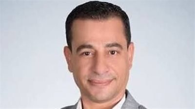 بعد رئاسته لقطاع المسرح.. نقابة المهن التمثيلية تهنئ المخرج هشام عطوة 