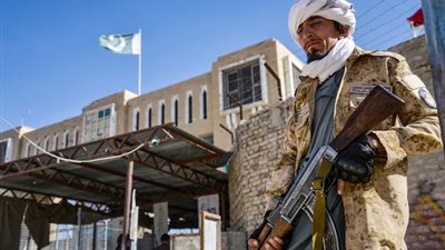 بوساطة قطرية.. باكستان وأفغانستان تتفقان على وقف إطلاق النار