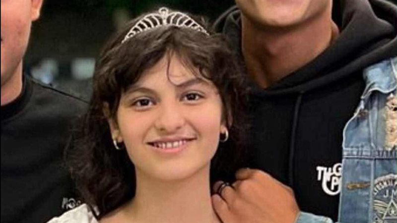الطفلةً