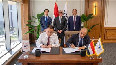 توقيع عقود 4 مشروعات جديدة بالمنطقة الصناعية باستثمارات تتجاوز 65 مليون دولار