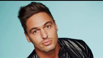 من الحمض النووي للسلمون إلى جلسات التقشير روتين ماريو فالكوني 