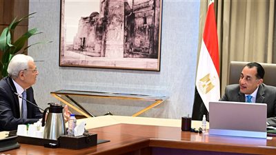 رئيس الوزراء يستعرض جهود وخطوات تحسين الخدمات المقدمة إلكترونيا للمواطنين 