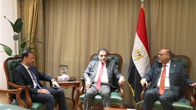 وزير العمل: نحرص على تعميق الشراكة مع الجانب القطري في مختلف المجالات 