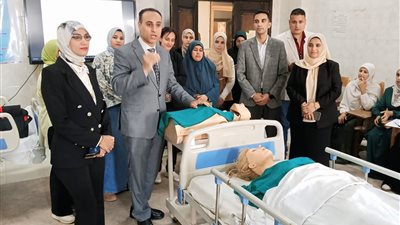 رئيس جامعة بني سويف: تنفيذ برنامج تدريبي لرفع كفاءة الكوادر التمريضية وتأهيلهم