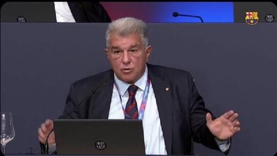 لابورتا: ميسي سيُكرم في برشلونة عند افتتاح الكامب نو الجديد