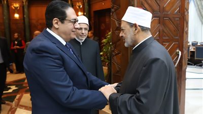 شيخ الأزهر يستقبل رئيس جامعة القاهرة لبحث سبل تعزيز التعاون العلمي والثقافي