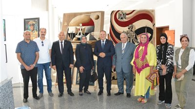 رئيس جامعة دمياط يشهد 