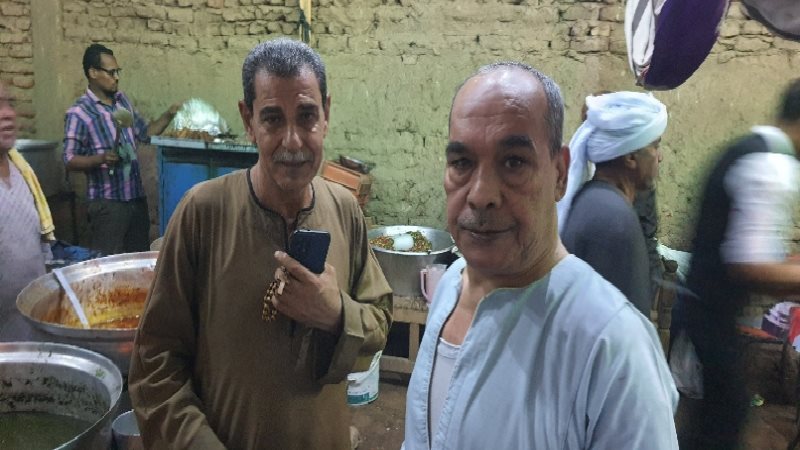 ابو مينا والد العريس