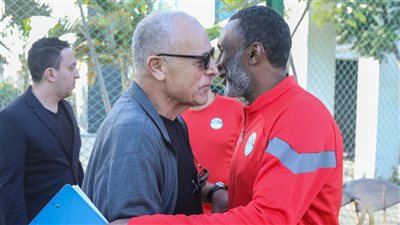 أبوريدة وجهاز المنتخب الأول يدعمون الناشئين قبل السفر لكأس العالم 