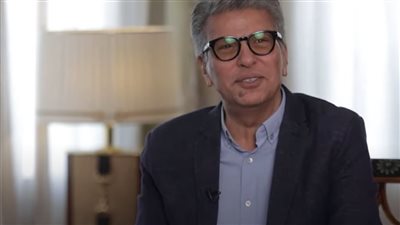 خالد منتصر يهاجم ياسر جلال: «مصادر التاريخ دلوقتي بقت بابا وماما وخالتي؟»