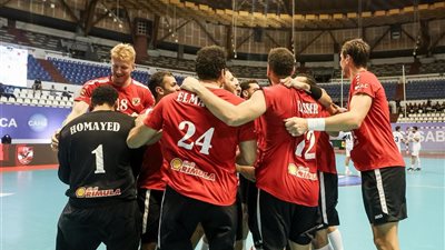 الأهلي يواصل الهيمنة على القارة.. لقب إفريقي جديد ليد الرجال بثامن تتويج تاريخ