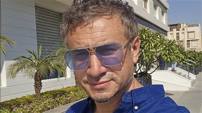 استمروا في العلاج المجاني كلٌ فى تخصصه..طبيب نساء يطلق حملته لغير القادرين  