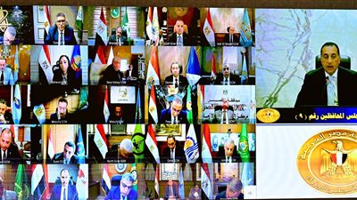 مسئولو جهاز تنمية المشروعات يستعرضون عددًا من الأنشطة المختلفة