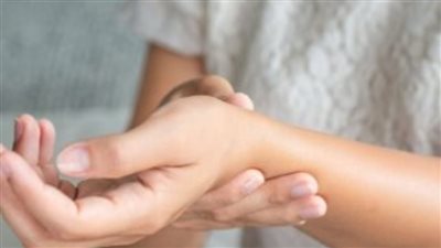 ودعي آلام المفاصل… قائمة أطعمة طبيعية تحارب الالتهاب بفعالية 	