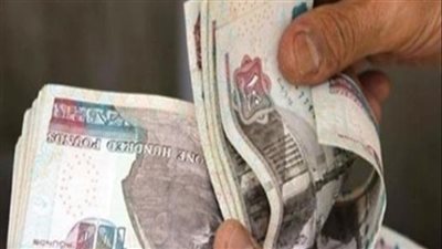 ما حكم تكسب العامل بصورة شخصية من وظيفته؟.. الإفتاء توضح