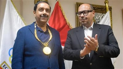  الدولي للهوكي يسلط الضوء على حصول الطيب إكرام على القلادة الأولمبية من إدريس