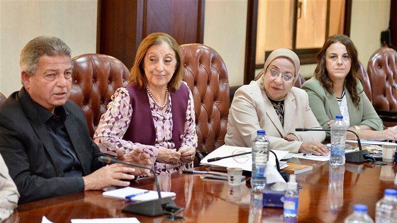 لجنة التدريب وبحوث
