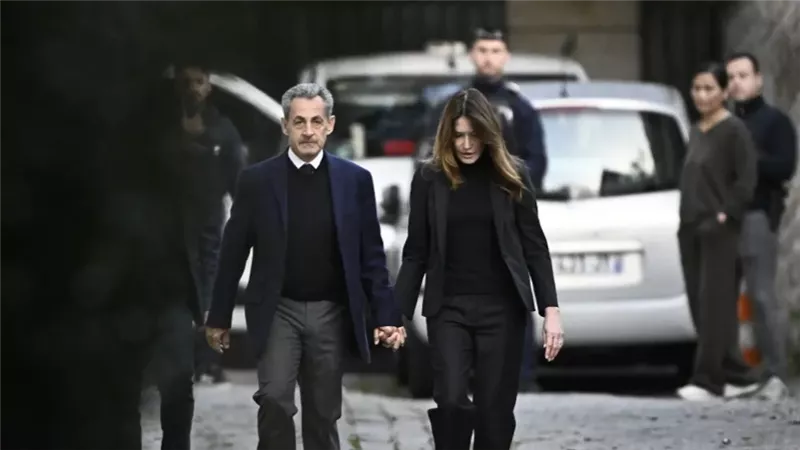الرئيس الفرنسي السابق