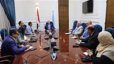 محافظ القاهرة يبحث مع 