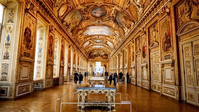 بعد سرقة 102 مليون دولار من مجوهراته.. متى سيتم إعادة افتتاح اللوفر؟