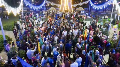 محافظ السويس يُوقد شعلة النصر إيذانًا ببدء الإحتفال  بالعيد القومي للمحافظة