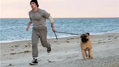 اللقطات الأولى لفيلم I Play Rocky: أنتوني إيبوليتو يجسّد أسطورة سيلفستر ستالون