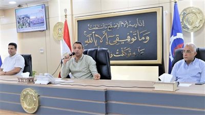 “المصريين الأحرار” يطالب بحلول عاجلة لأزمة مدينة الصيادين بالسويس