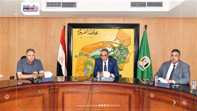 محافظ الفيوم يعقد اجتماعاً مع للتموين وكبار التجار لضبط الأسعار وتوفير السلع