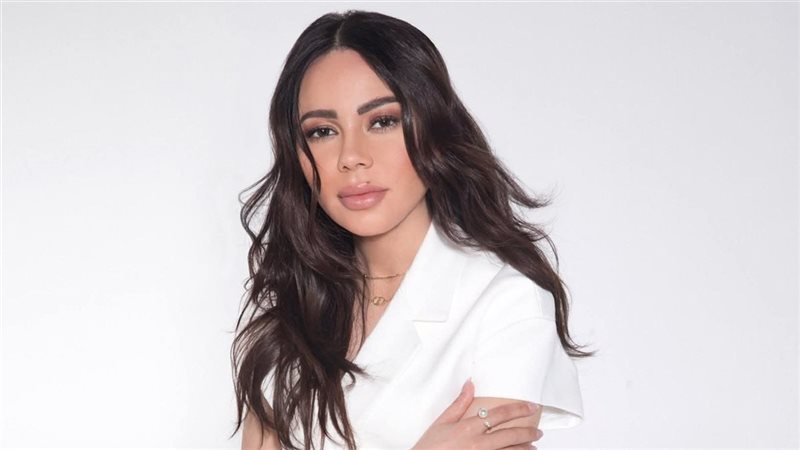 أسما إبراهيم 