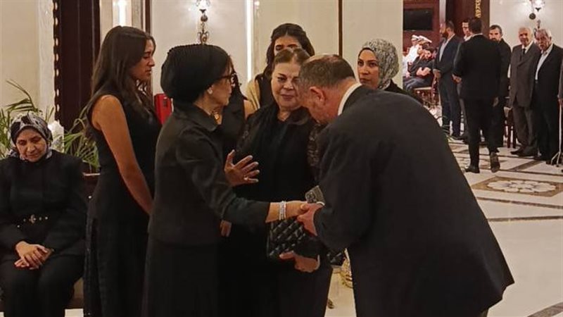 الدكتورة هالة زايد