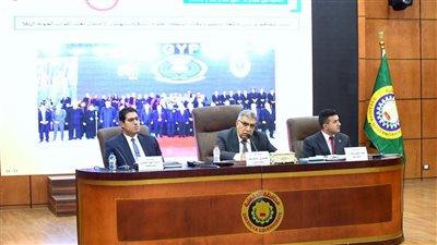 لمناقشة موضوعات عاجلة.. محافظ الدقهلية يترأس اجتماع المجلس التنفيذي للمحافظة