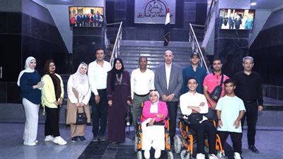 نائب رئيس جامعة الزقازيق يكرم الطلاب ذوي الهمم الفائزين في مهرجان جامعة بنها