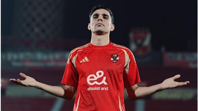 أشرف بن شرقي يسجل هدفا عالميا مع الأهلي في مرمى الاتحاد السكندري