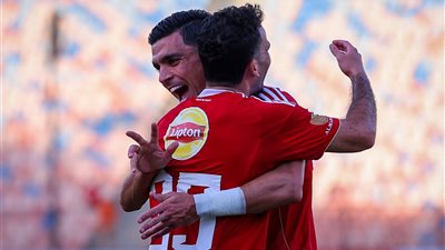 الأهلي يحسم تفوقه على الاتحاد السكندري بهدف مغربي في الشوط الأول