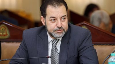 رئيس جامعة الزقازيق يصدر قرارا بتعيين 