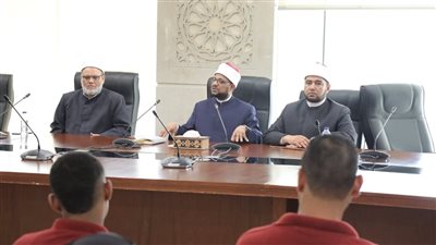 البحوث الإسلامية يعقد الندوة التثقيفيَّة الثانية للعاملين في الخدمات المعاونة 