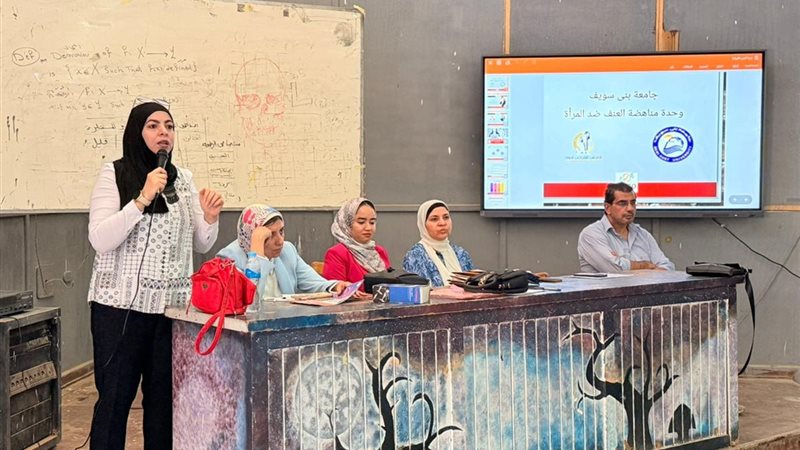 من ندوة كلية الفنون