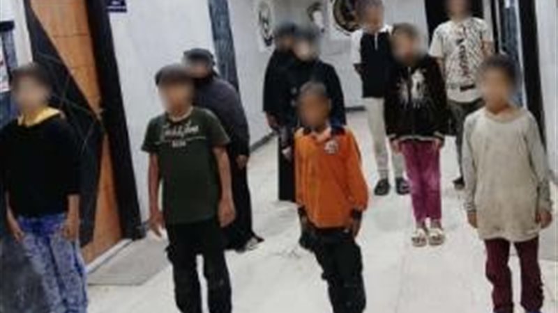 الأطفال المضبوطين