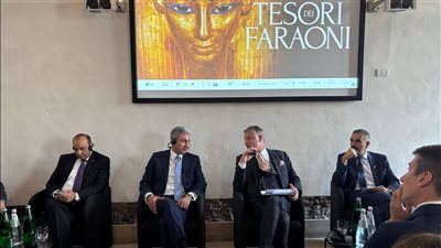 وزير السياحة ووزير الثقافة الإيطالي يعقدان مؤتمرًاصحفيًا حول معرض كنوزالفراعنة