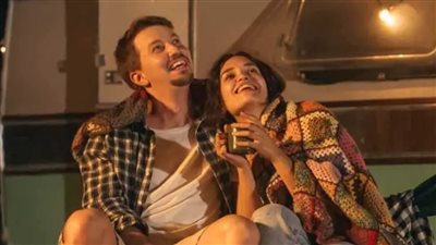 من الصديق إلى الشريك.. لماذا تبدأ العلاقات القوية بالصداقة؟ 	