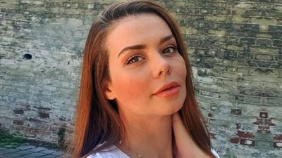 إيمي سالم تعلن سرقة لحن أغنيتها بأغنية تاجر السعادة لمحمود الليثي وطارق الشيخ