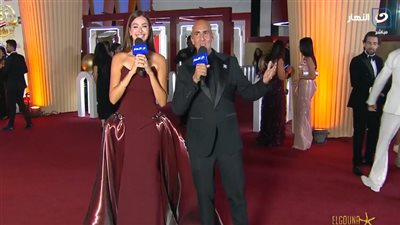 مين صاحبة الفستان الموف؟..هنادي مهنا تثير الجدل في مهرجان الجونة