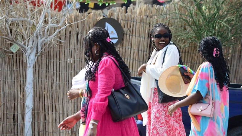 وفود اجنبية تزور